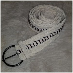 Plus Size Off White Belt with Detail - Size 20